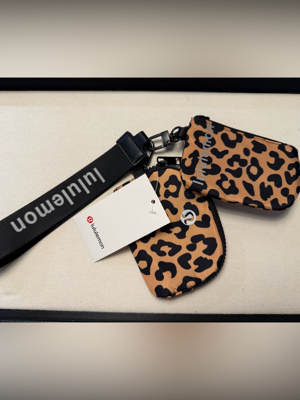 DHgate pouch keychain- Tan/Black